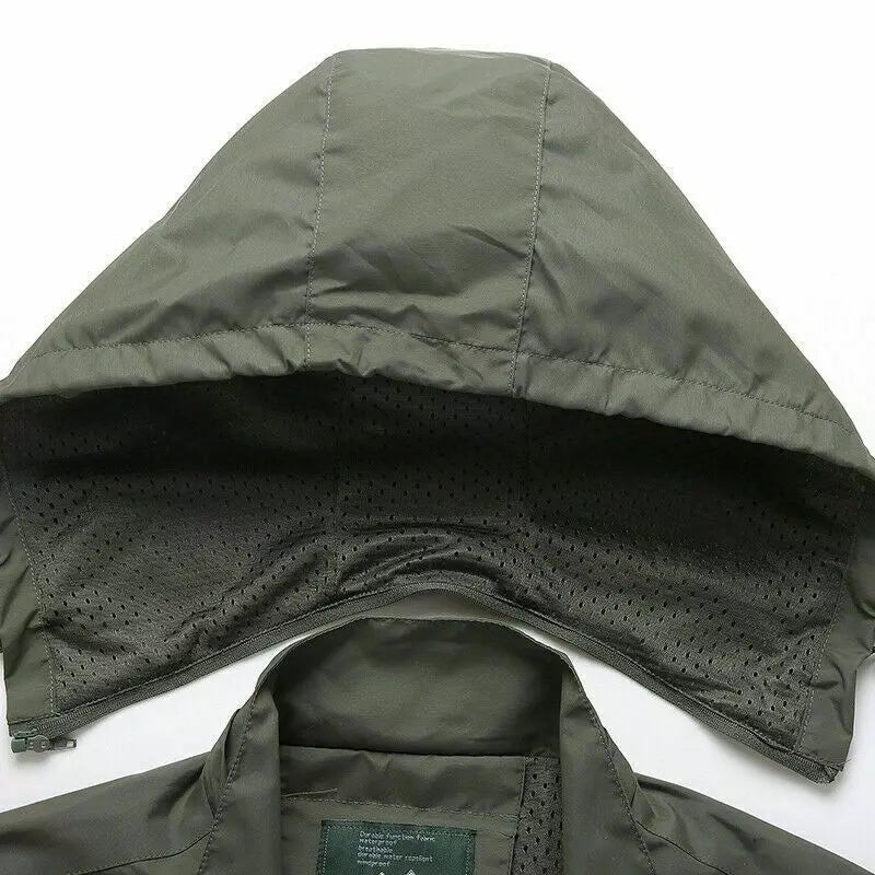 Chaqueta Táctica Militar Island® (+ llavero con linterna gratis)